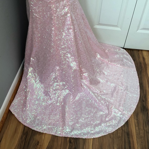 NEW TIFFANY DESIGNS SZ 4 LIGHT PINK SEQUIN BEADED FORMAL EVENING GOWN - Picture 10 of 13